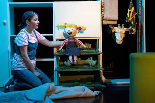 Plagát Ne/po/slušná Linda