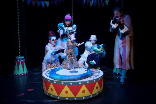 Plagát Neuveriteľný cirkus