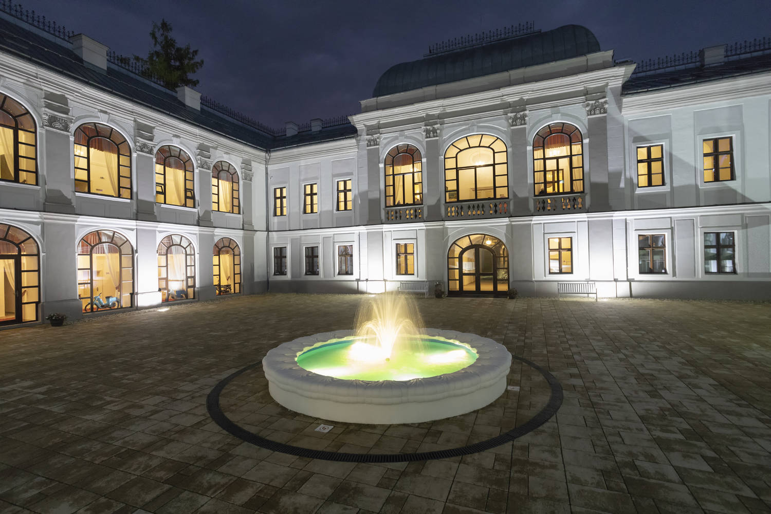 Kaštieľ Orlové