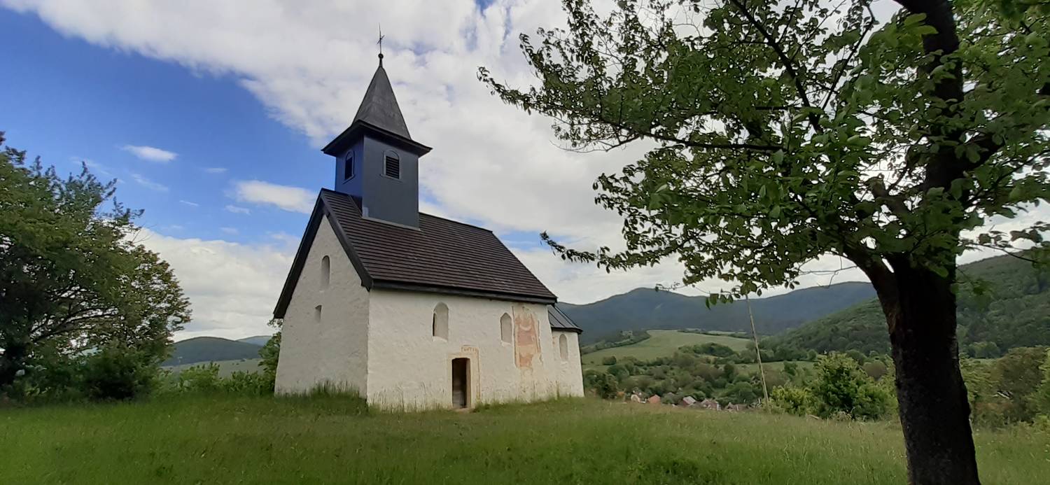 Románsky kostol sv. Kozmu a Damiána