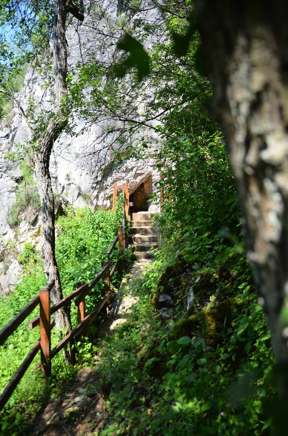 Jaskyňa Peško