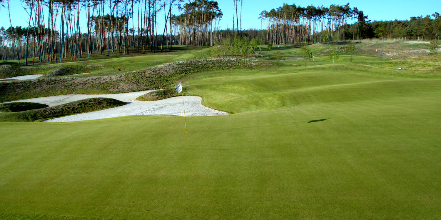 White Eurovalley Golf Resort